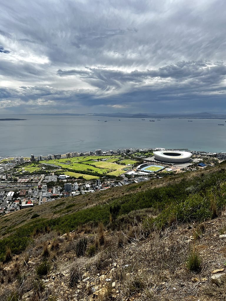 Views from Signal Hill to Green Point stadium below. Cate Town, Kapstadt