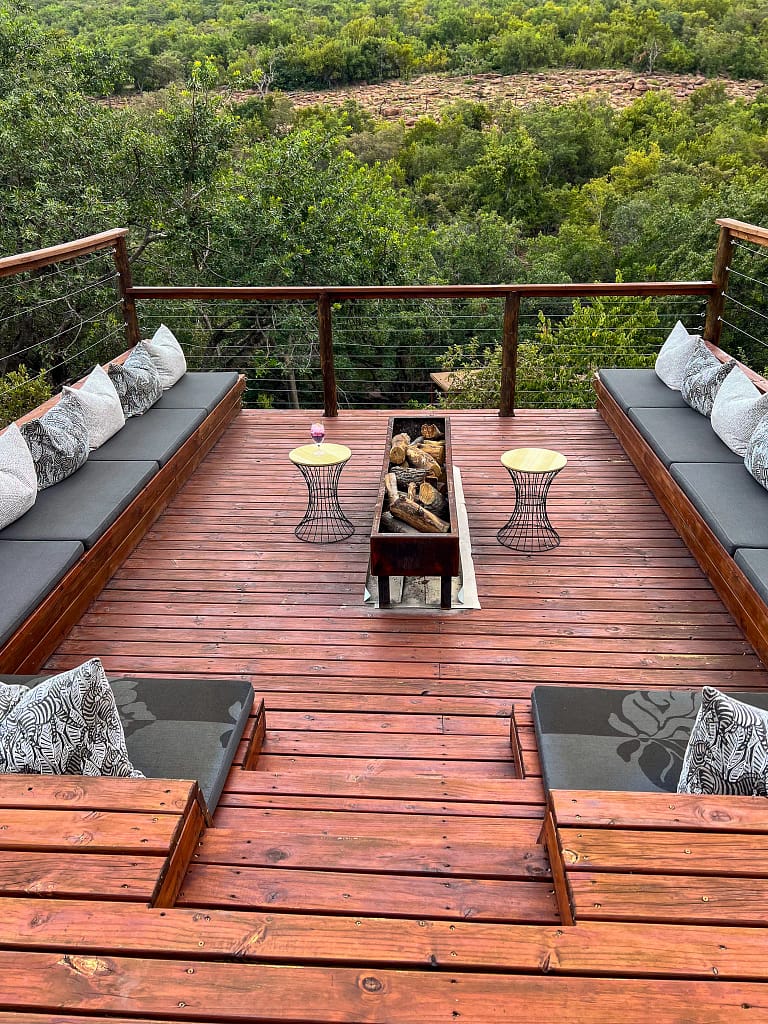 The cozy gathering area at the main building which is the perfect spot to enjoy a refreshing drink after dinner Sediba lUxury Safari Lodge