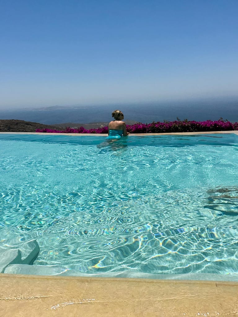 Hotel Review Aeolis Tinos Suites. Hotel Tinos
