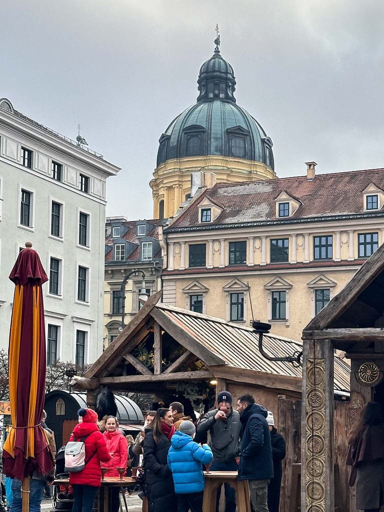 Christmas at Wittelsbacherplatz. Mittelalterlicher Weihnachtsmarkt München