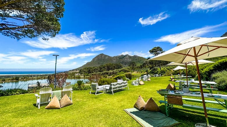 The picnic area at Cape Point Vineyards
