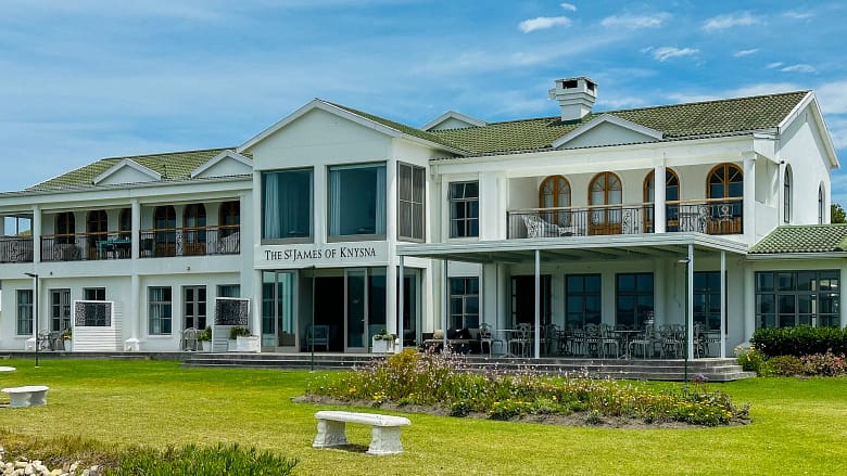 The St.James Hotel of Knysna - hotel on the banks of the Knysna Lagoon
