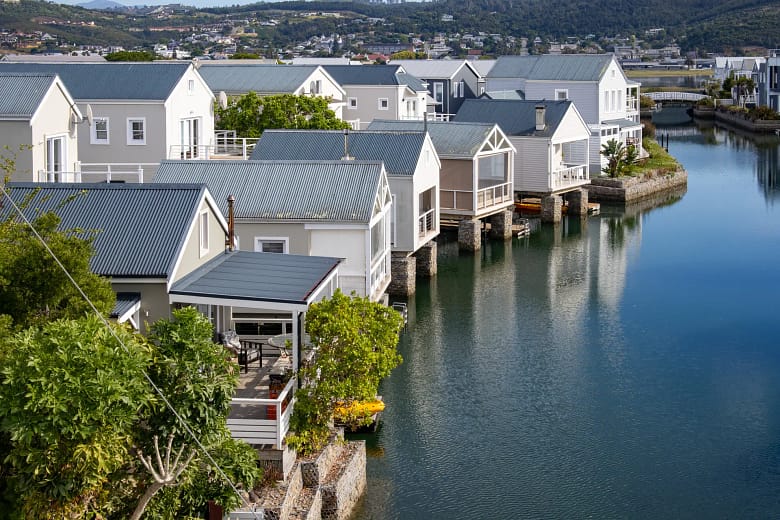 Thesen Island Knysna Houses on canals