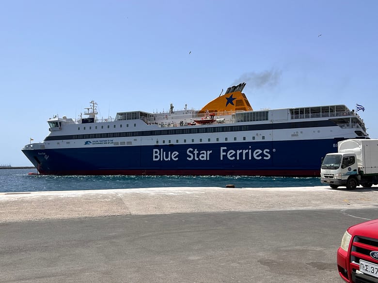 Greek ferry. Griechische Fähren