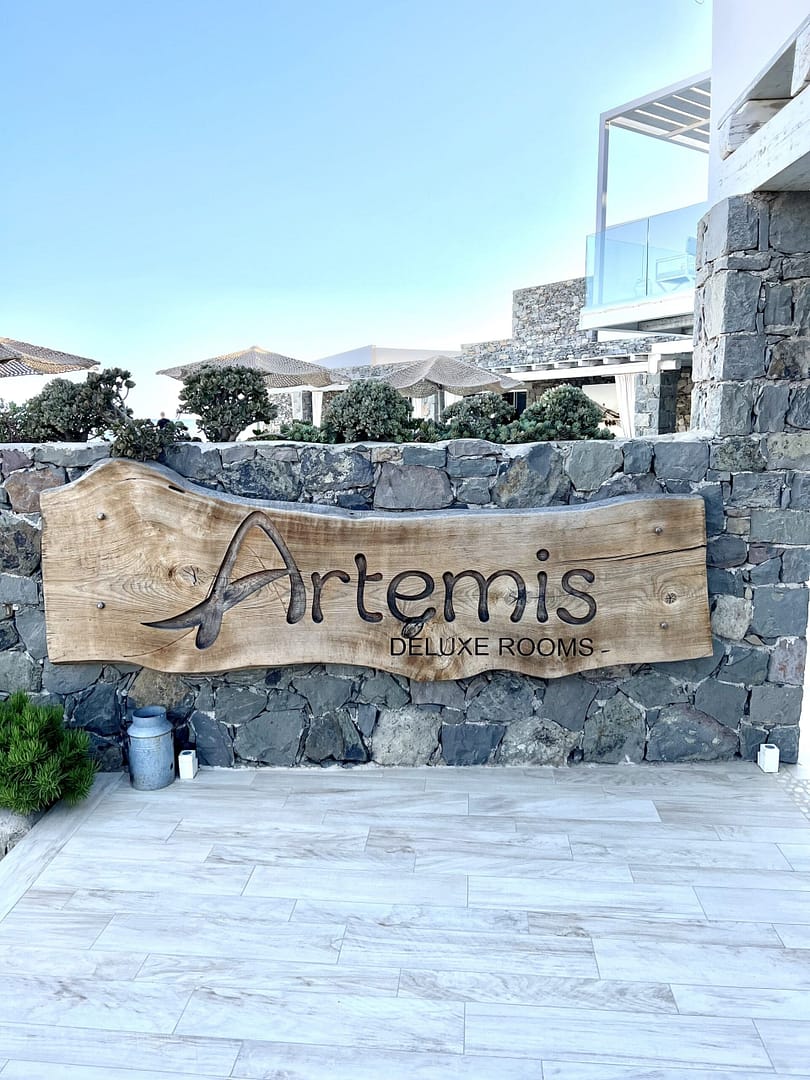 The entrance of the Artemis Deluxe Rooms Hotel in Milos, Greece